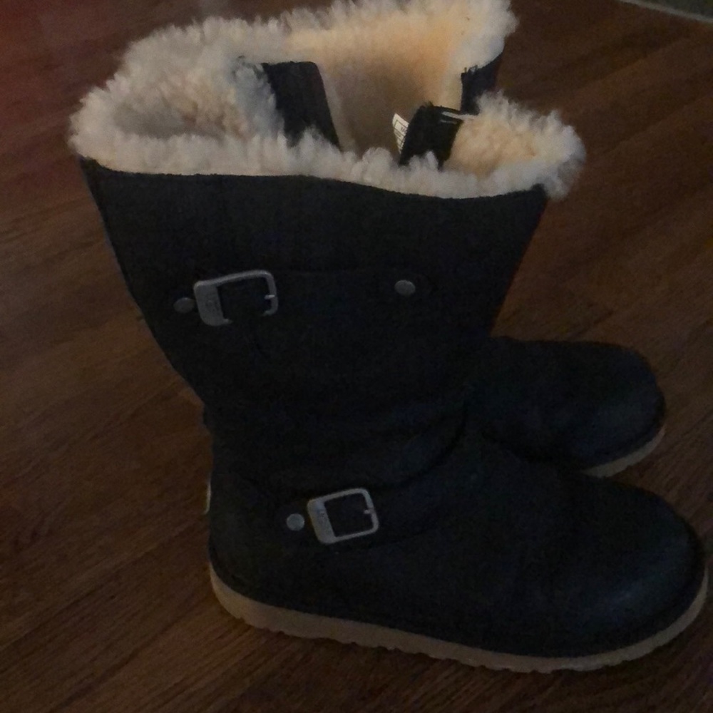UGGS black boots
